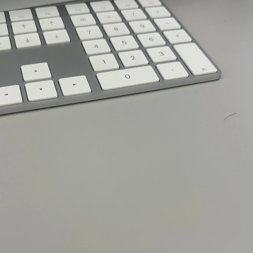 Wireless Silver and White Keyboard